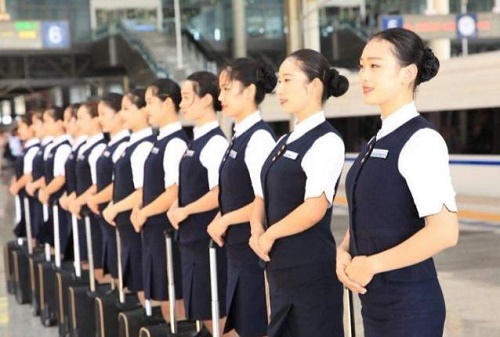 高中沒上完能學(xué)高鐵乘務(wù)專業(yè)嗎？