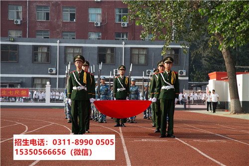 石家莊東華鐵路學(xué)校管得嚴(yán)嗎？